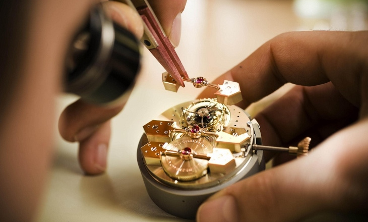 Các dấu mốc quan trọng đầu tiên trong lịch sử chế tạo đồng hồ