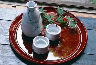 Nên mua loại rượu Nhật gì để làm quà tặng ở Nhật Bản?