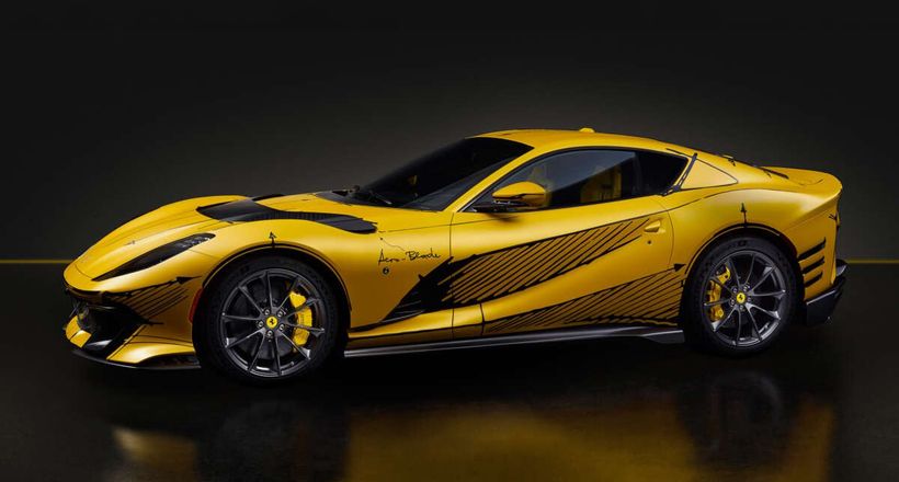 Mãn nhãn với siêu phẩm Ferrari 812 Competitionizione Tailor Made độc nhất vô nhị