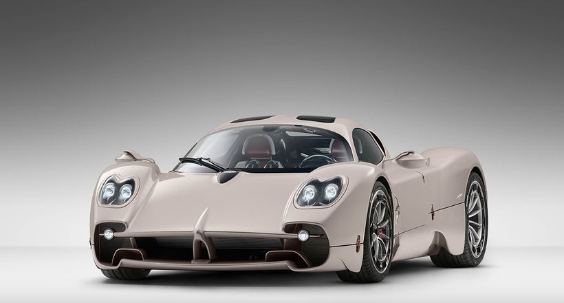 Siêu xe Pagani Utopia hơn 2 triệu USD đầu tiên được bàn giao cho khách hàng