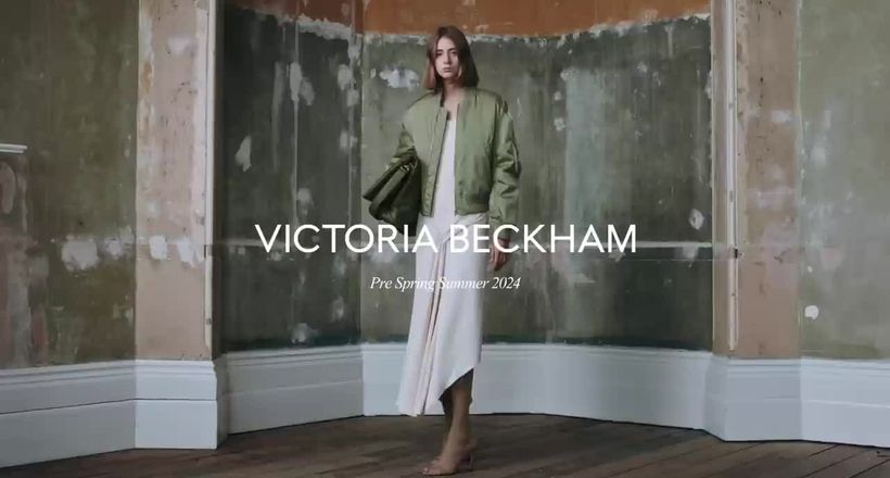 Bộ sưu tập Victoria Beckham Xuân Hè 2024 bức thư tình lãng mạn