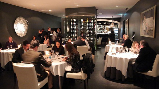 Nhà hàng đạt sao Michelin đóng cửa vì 'quá đắt' giá thực đơn gây sốc