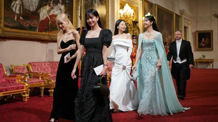 BLACKPINK tại Cung điện Buckingham: Đẹp lộng lẫy tựa công chúa