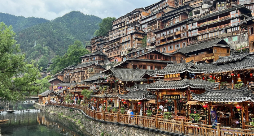 Thiên Hộ Miêu Trại - điểm đến yêu thích của khách Việt