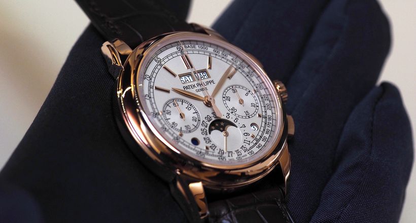 Cách phân biệt đồng hồ Patek Philippe chính hãng