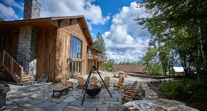 Trải nghiệm Seesaw's Lodge 100 năm tuổi ở Vermont