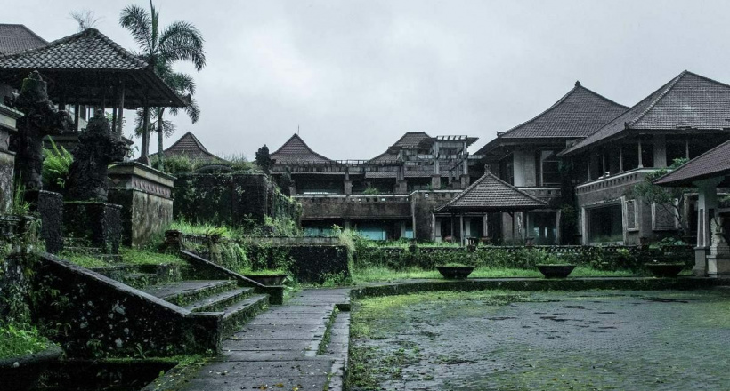 Bí ẩn khách sạn cao cấp PI Bedugul Taman Rekreasi chưa từng đón khách