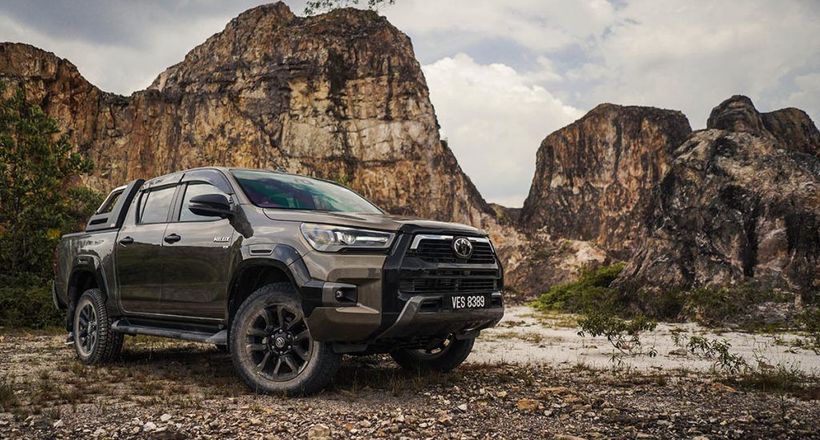 Toyota Hilux 2023 cập bến Việt Nam - Đạt chuẩn Euro 5