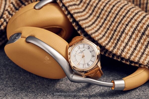 Review đồng hồ Vacheron Constantin Fiftysix 4600E vàng hồng