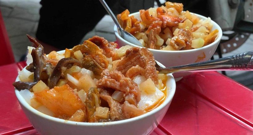 Quán bánh đúc Tàu hơn 30 năm, ngày bán 500 bát