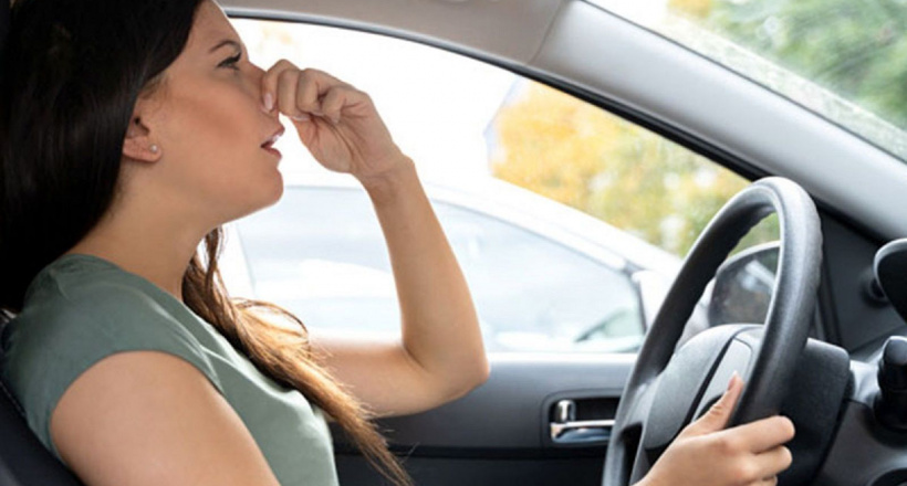 Nguyên nhân khiến mùi xăng sống xuất hiện trên xe ô tô