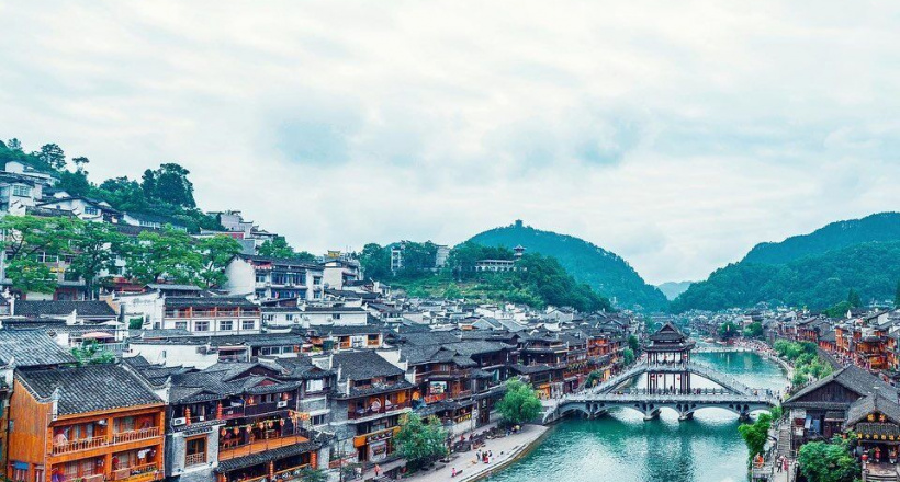 Tour Trung Quốc 2023: Khám phá Phượng Hoàng Cổ Trấn đẹp như tranh vẽ