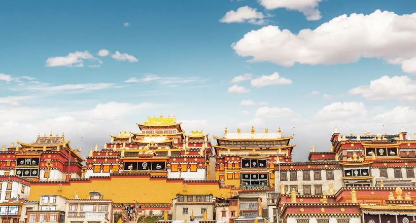 Tu viện Phật giáo Songzanlin Tây Tạng nổi tiếng ở Shangrila