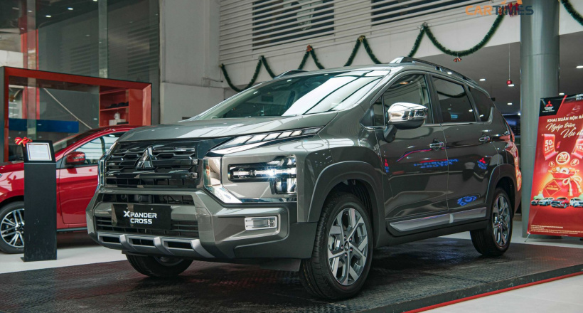 Cận cảnh Mitsubishi Xpander Cross 2023 tại đại lý: Nâng cấp trang bị, giá tăng nhẹ
