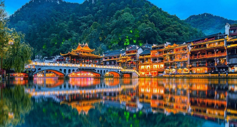 Nét đẹp nhuốm màu thời gian tại Phượng Hoàng cổ trấn