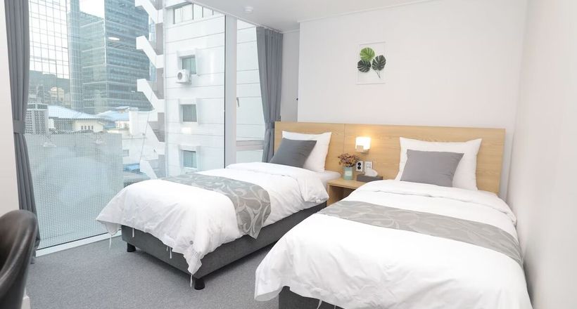 Nghỉ dưỡng 4N3Đ cùng ưu đãi vé máy bay khứ hồi tại khách sạn Line Myeongdong Seoul