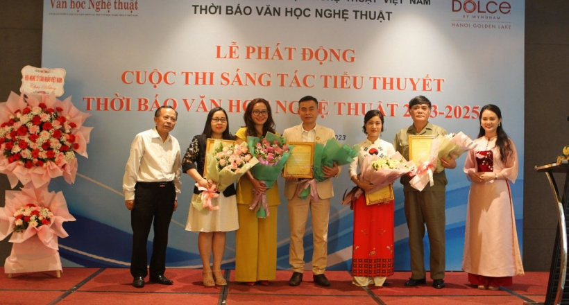 Thời báo Văn học nghệ thuật: Trăn trở và hy vọng