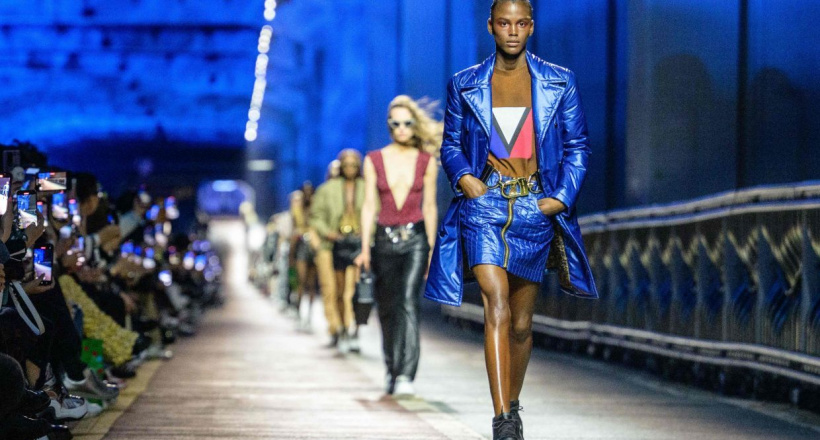 Louis Vuitton Pre-Fall 2023: Đổi mới để hướng về đương đại