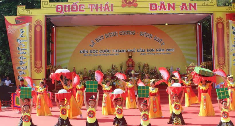 Đặc sắc lễ hội bánh chưng – bánh giầy thành phố Sầm Sơn năm 2023
