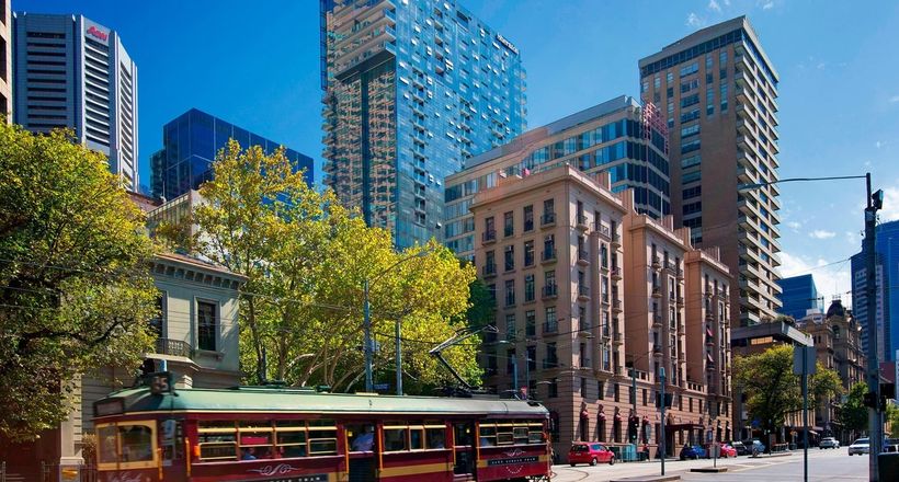 Nghỉ dưỡng cao cấp ngay khu Paris End tại khách sạn Sheraton Melbourne