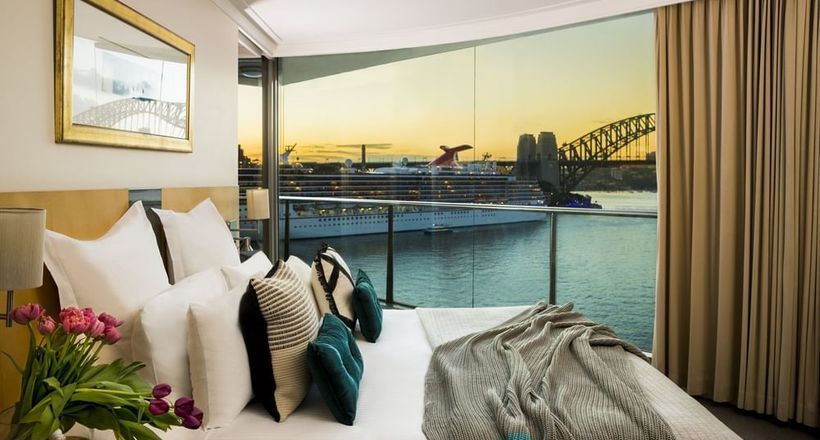 Ngắm nhìn toàn cảnh cầu cảng Sydney tại Pullman Quay Grand Sydney Harbour