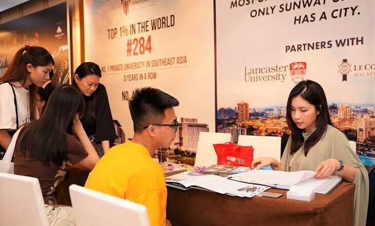 Tưng bừng Ngày hội giáo dục nhân dịp kỷ niệm 50 năm quan hệ ngoại giao Việt Nam và Malaysia