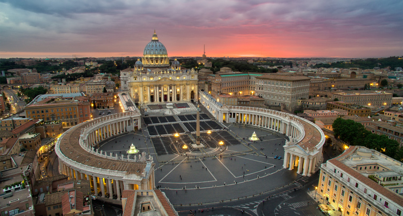 Quảng trường Thánh Peter – “Cánh cổng vào trái tim của Vatican”