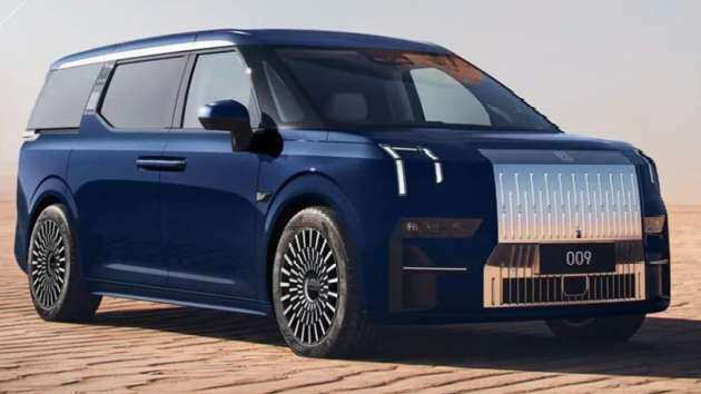 Hé lộ hình ảnh đầu tiên của Volvo EM90 MPV chạy hoàn toàn bằng điện