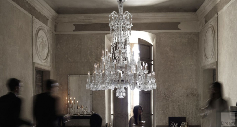 Đèn chùm Baccarat Zenith: soi sáng 258 năm lịch sử lấp lánh