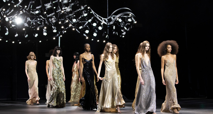 Celine Thu Đông 2023: Khi boho và rocker chic kết hợp cùng sequin