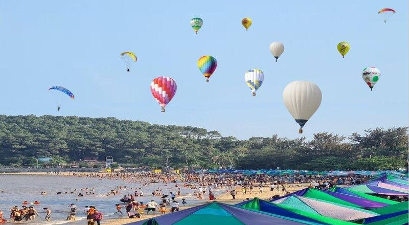 Hội khinh khí cầu Đồ Sơn – Lễ hội Chọi trâu truyền thống Đồ Sơn năm 2023