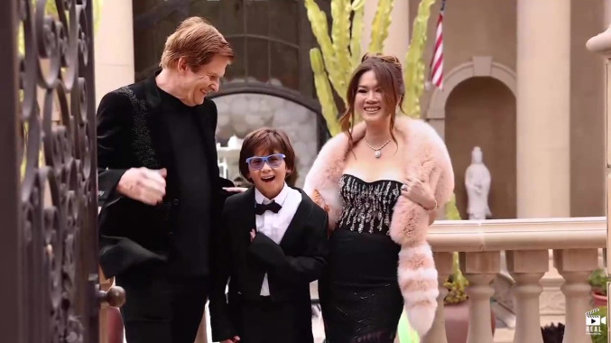 Cận cảnh bữa tiệc xa hoa của cậu út nhà nữ tỷ phú gốc Việt được tổ chức trong sân vườn “lâu đài” 800 tỷ