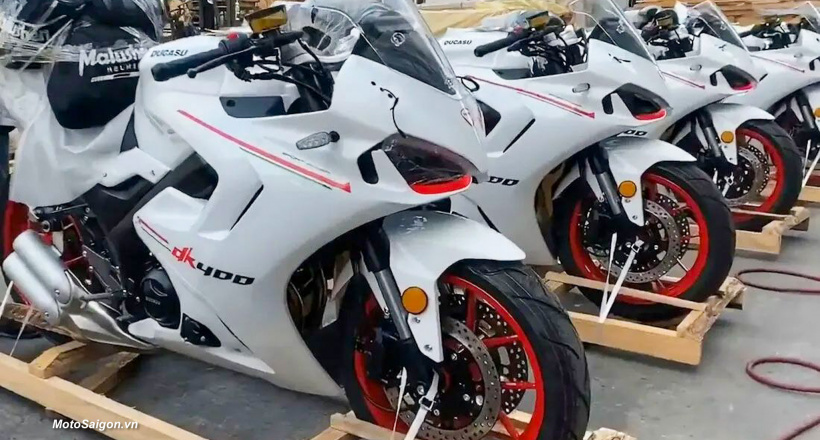 Ducasu DK400 nhái trắng trợn Ducati Supersport 950