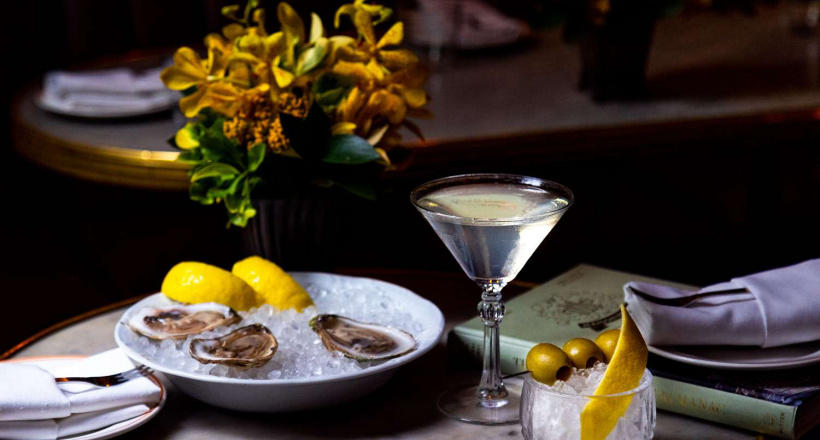 Sự kết hợp giữa hàu và cocktail