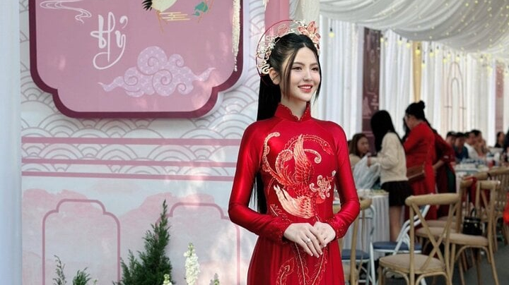 Nhan sắc xinh đẹp của cô dâu Chu Thanh Huyền trong lễ ăn hỏi với Quang Hải