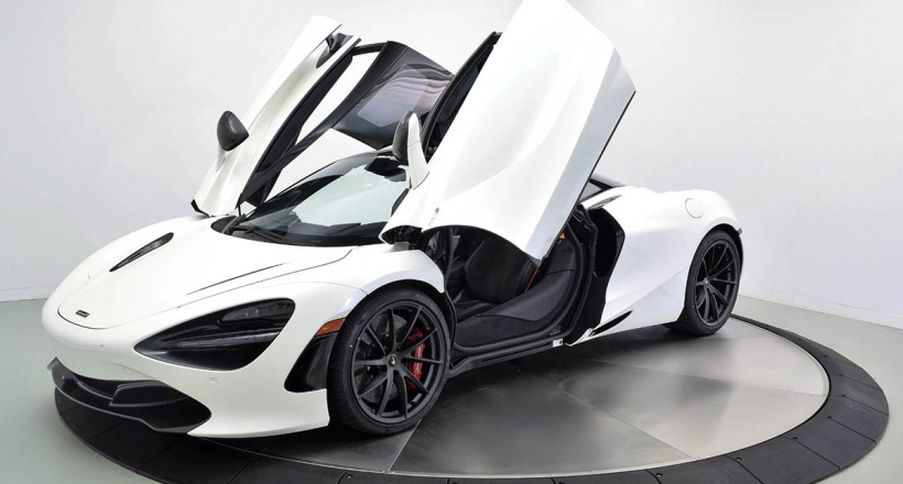Đắm chìm trong sức mạnh và tốc độ phi thường của McLaren 720S Spider