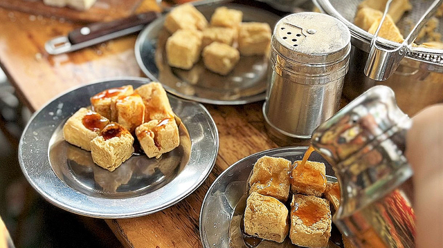 Đậu hũ thúi: Món ăn người mê, kẻ 'xua đuổi'