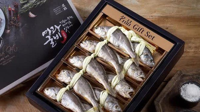 Biếu quà Tết chịu chơi như giới siêu giàu Hàn Quốc: Thịt bò lên tới 47 triệu, loại cá đặc sản giá hơn 70 triệu vẫn “đắt như tôm tươi”