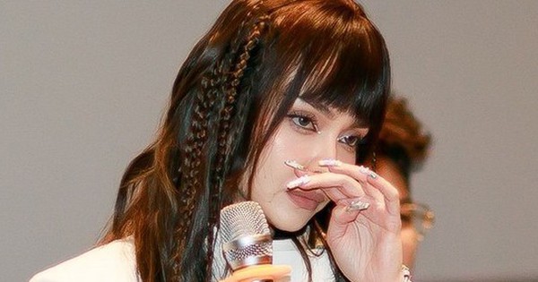 Chị đẹp MLee stress nặng, khóc sưng mắt vì dồn dập thị phi