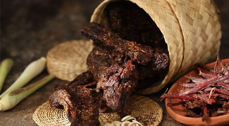 Thịt gác bếp của đồng bào Thái vào vụ Tết