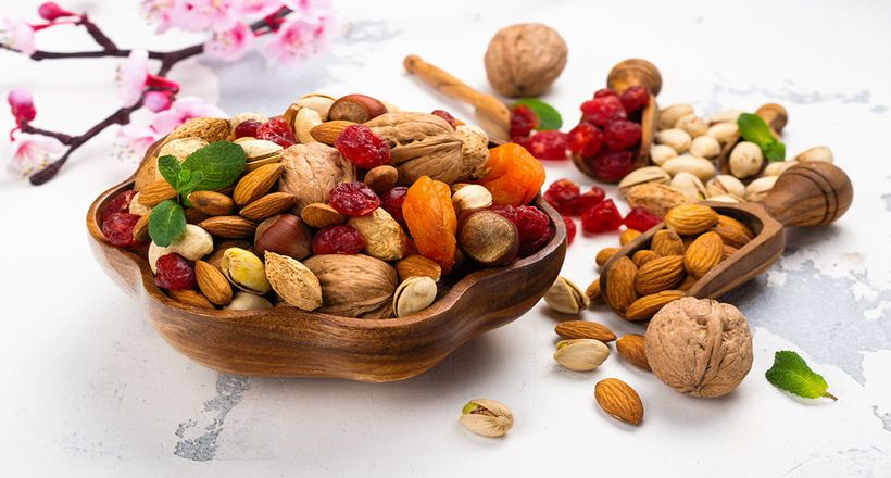Gợi ý những món ăn vặt lành mạnh ngày Tết cho các nàng