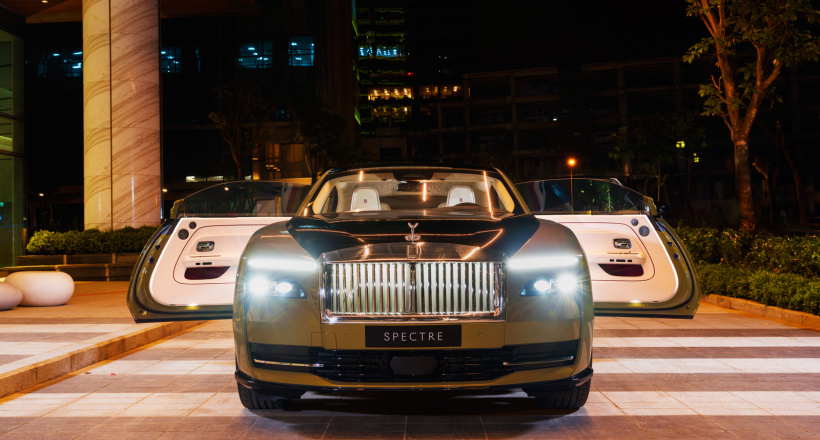 Xe điện đầu tiên của Rolls-Royce ra mắt tại Việt Nam