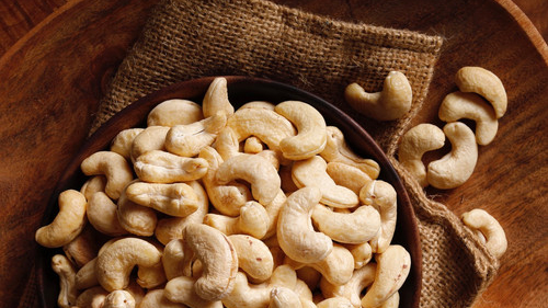 1 loại hạt ăn vặt tốt ngang insulin tự nhiên giúp hạ đường huyết, phòng chống ung thư hiệu quả: Rất sẵn ở chợ Việt