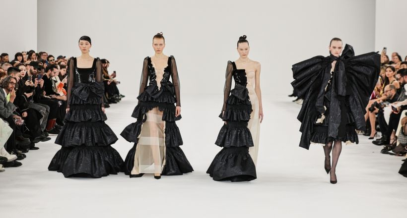 BST Viktor & Rolf Haute Couture SS24: Thành quả của sự hỗn loạn trong tâm trí
