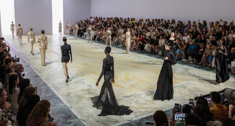 BST Fendi Haute Couture Xuân-Hè 2024: Fendi luôn hướng tới tương lai