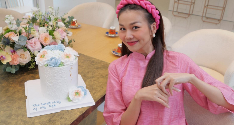 Ngắm BST áo dài trơn màu của Thanh Hằng: Toàn mẫu hack dáng nịnh da, dành cho chị em tuổi 30+