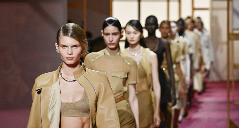 BST Hermès Xuân Hè 2025: Nét thanh lịch biểu tượng từ cảm hứng cưỡi ngựa