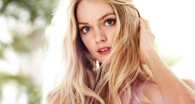 Thiên thần Victoria's Secret có kiểu ăn kiêng lạ nhất thế giới, luôn "khai tử" 2 thứ