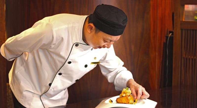 Tự nấu 3 món Á 5 sao cùng bếp trưởng Ooi Kar Kim