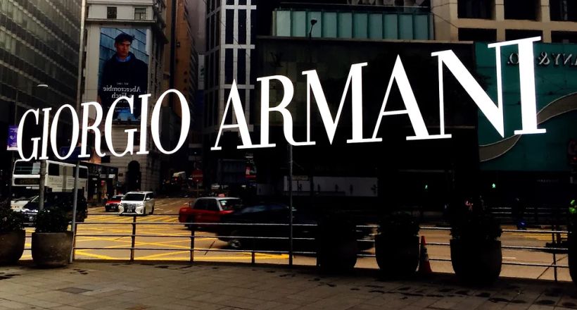 Armani công bố doanh số bán hàng giảm một chữ số trong nửa đầu năm 2024